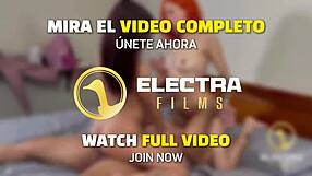 wow, 2 petite latinas cachondas devoran a su padrastro sin novios cerca!