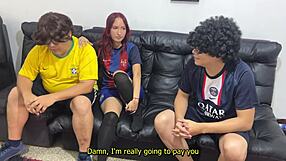 Mi Amigo Me Paga Una Apuesta Con Su Hermosa Novia Y Ella Es Enga�ada Con Los Ojos Vendados Ntr