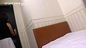 nickname is chatterbox frog! married woman delivery health no. 1 big tits auntie hirota ayako 1