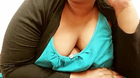 big boobs indian girl shows off her tits