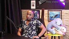 princessdust show her big boobs