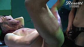 strapon arschfick for perverse sau in casual german scene