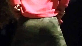 Girlfriend twerking in the park and cum as a play with myself