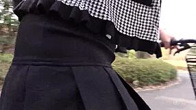 魅惑的な日本の美女 巨乳を披露