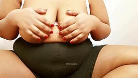 Indian Teen Girl Shows Her Boobs and Tits.