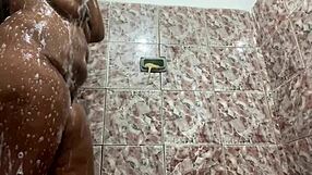 morena twerks with intense pleasure