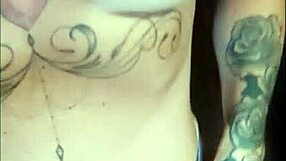 im a safada gostosa showin my big tits for my amigo