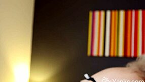 Yanks chloe minx fucks herself silly in tight jeans