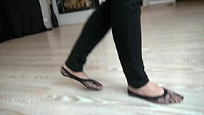 How slippery is this mulato vagina? Casting Interview With Teen 18+.