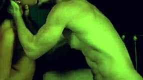 Big tit amateur in hd bondage tires of taxi wait, naive teen submits