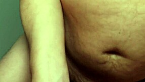 Mamie contorsionniste salope baise fort et éjacule sauvagement