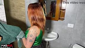Having sex with my chubby girlfriend in the shower