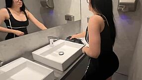 Picking up cute girl leads to expensive dinner and sex