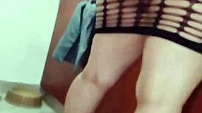 Oh wow, sammy's big latina tits bouncing in the kitchen webcam show!