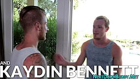 Gay Athlete Receives Facial Cumshot