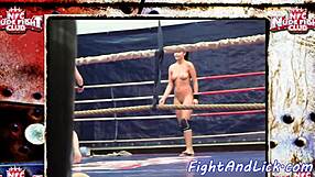 European babes licking pussy in ring