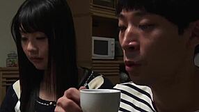 한국 미녀가 뜨거운 마사지 비밀 암시해