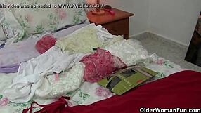 i can't stop watching british granny tease her pantyhosed old pussy. it's pure nylon magic!