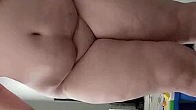 whitecleverbbw whipping her big ass homemade 😌