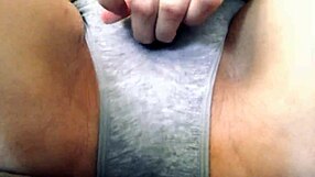 Look at that wet pussy!