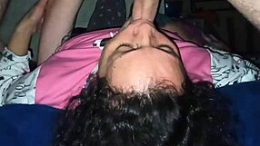 madura milf chupa verga y besa negro para amigo de hijo