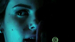 i need the actress name, pls, can you tell me?