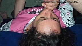 madura milf chupa verga y besa negro para amigo de hijo