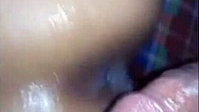 Latina milf gives handjob to creampie