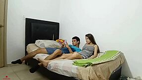 Mi hermanastro me da un delicioso masaje que termina en una follada salvaje parte 1