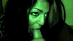 AMATEUR ARAB WIFE GIVES LONG BLOWJOB TO HUSBAND