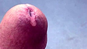 Enjoying a hot day with Slobberpuss and mature features