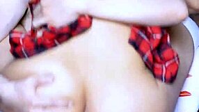 La Hijastra Con Su Figura Apretada Y Su Sonrisa Tentadora Era El Sueño Prohibido Que Lo Impulsaba A Buscar Encuentros Secretos En El Apartamento.