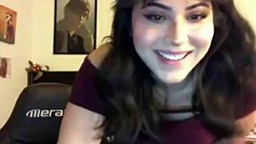 Hot Chubby Tranny Beats Her Meat And Chills