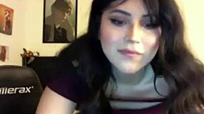 Hot Chubby Tranny Beats Her Meat And Chills