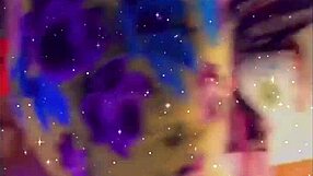 Chica canadiense chorrea coño mojado apretado en masturbación intensa