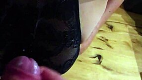 I just can't get enough of this European feet polish mix