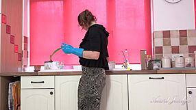 i watch busty 53yr-old josie masturbate her hairy beaver in pantyhose