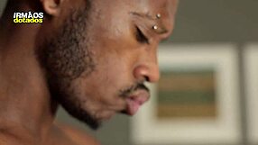 O puto safado caiu de boca na rola do negão dotado