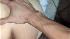 Slim amateur loses virginity