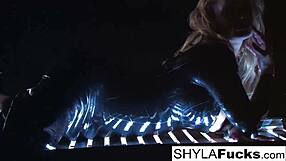 sexy shyla stylezs, show off that fetish solo with big tits and ass