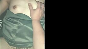 Japanese Amateur Outdoor Smartphone Shooting