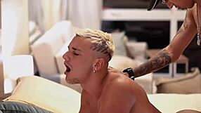 peguei o namorado do neg�o e ele pegou no flagra