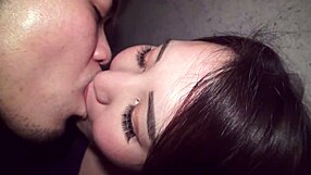 Dundi japán ribanc Ryouko Utsumi keményen megbaszva hotelben