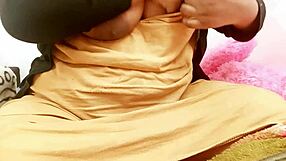 hyderabadi aunty showed off big tits during late night chat