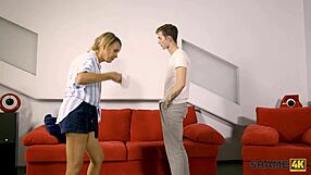 Blonde mature turns on seeing naked teen patient in Shame4k video