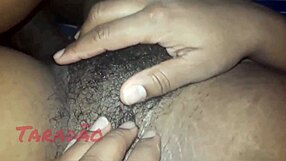 Socando No Cu E Gozando Na Buceta Peluda