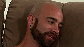 Jordano Santoro and Sam Swift enjoy a casual encounter