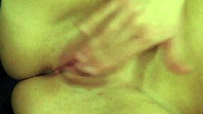 Does this beauty finger her peeing pussy?