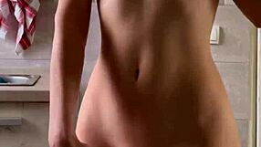 maiskii, imagine me begging for your cock while i play with my solo toys