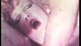 Coño británico vintage follado por polla negra en escena tabú